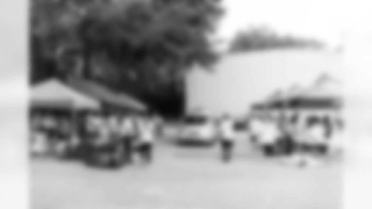2022_0917_HHMFoodDistribution_049