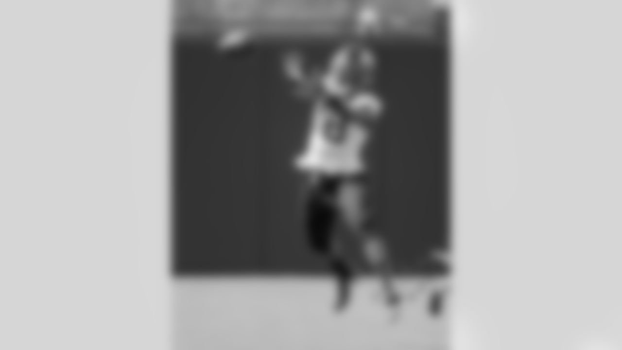 2020-08-23 - Jaguars Practice - Rick WIlson - -03