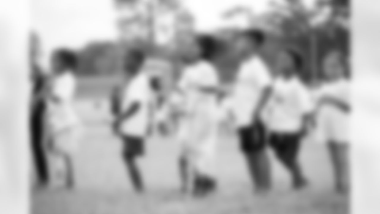2022_HispanicHeritageSchoolVisit-28