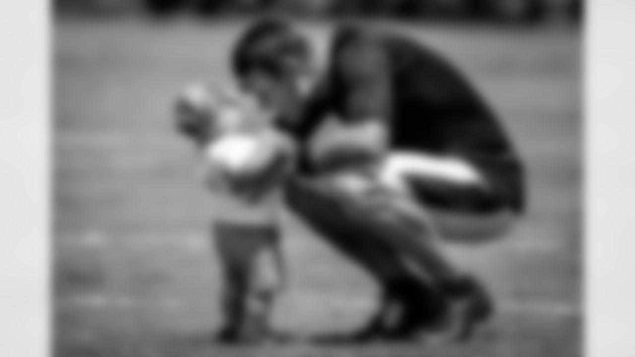 QB Chad Henne was resigned at the team's backup on Thursday, Feburary 18, 2016.