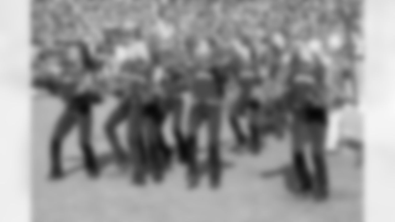 2010 Season - Raiders vs. Jaguars (ROAR)