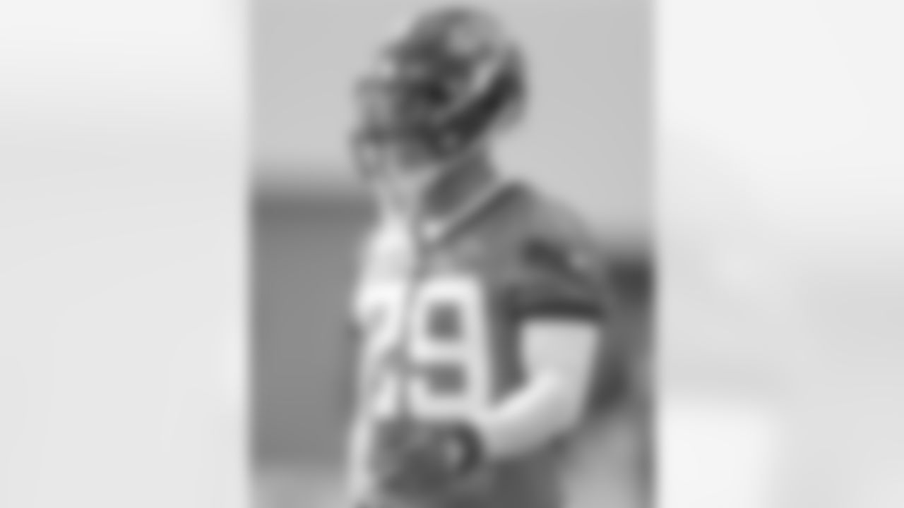 2020-08-23 - Jaguars Practice - Rick WIlson - -17