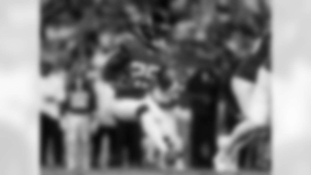 Jacksonville Jaguars vs. Miami Dolphins
RB D'Ernest Johnson (25)