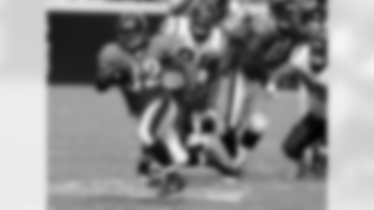 32 Maurice Jones-Drew