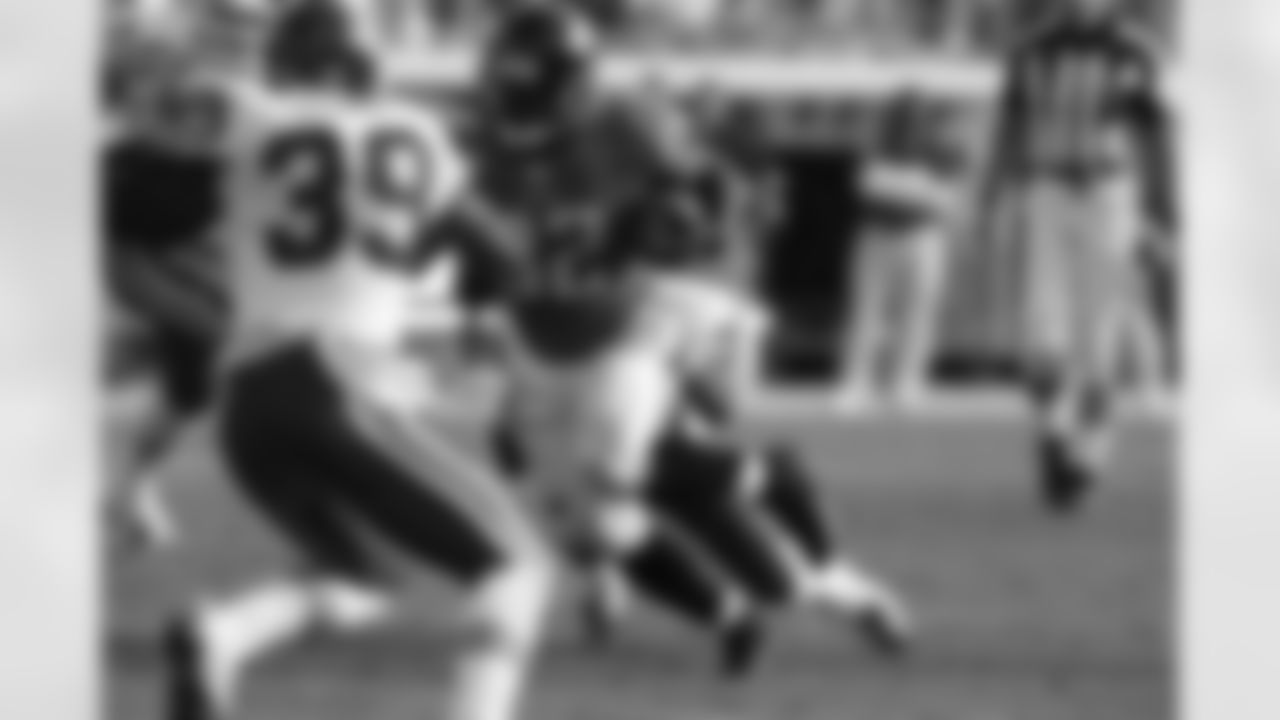 32 Maurice Jones-Drew