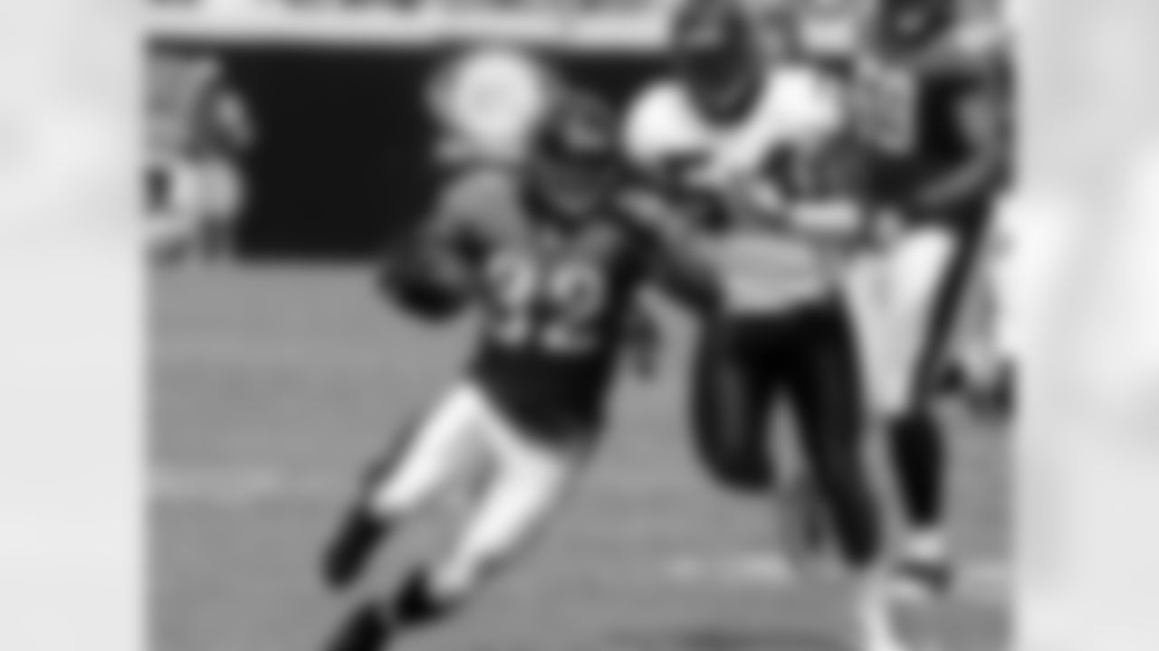 32 Maurice Jones-Drew
