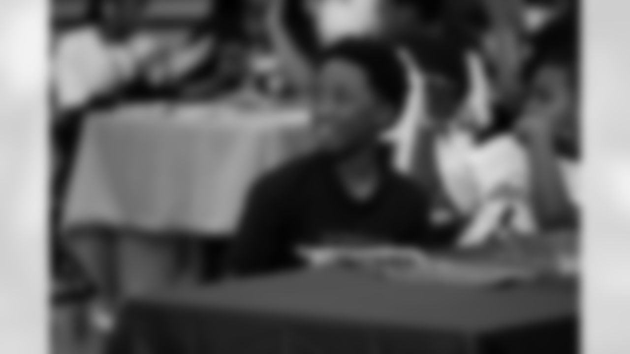 2022_1122_JoshTravonYetDinner_015