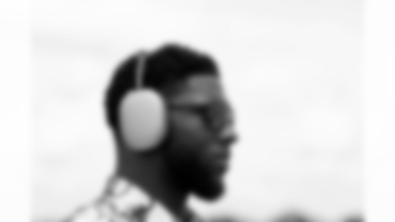 OLB Josh Allen