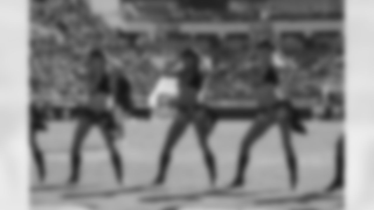Jaguars vs. Rams - Game 6