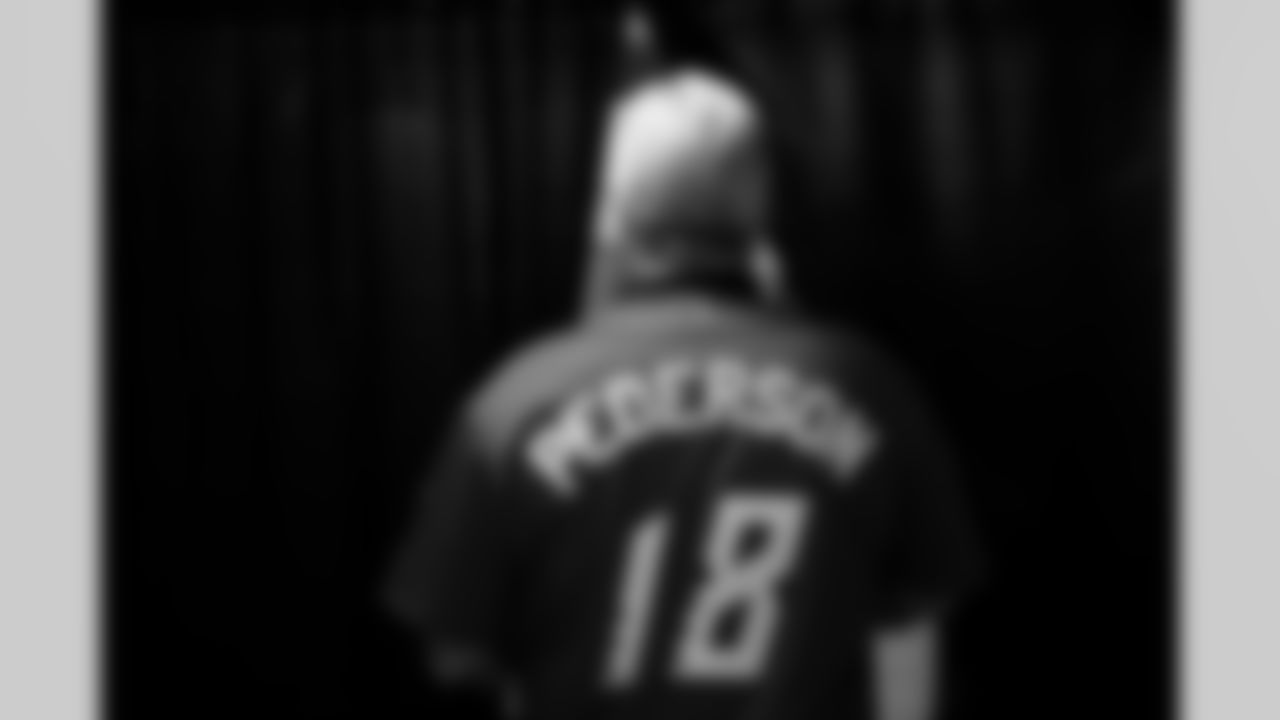 2022_0419_PedersonFirstPitch_003