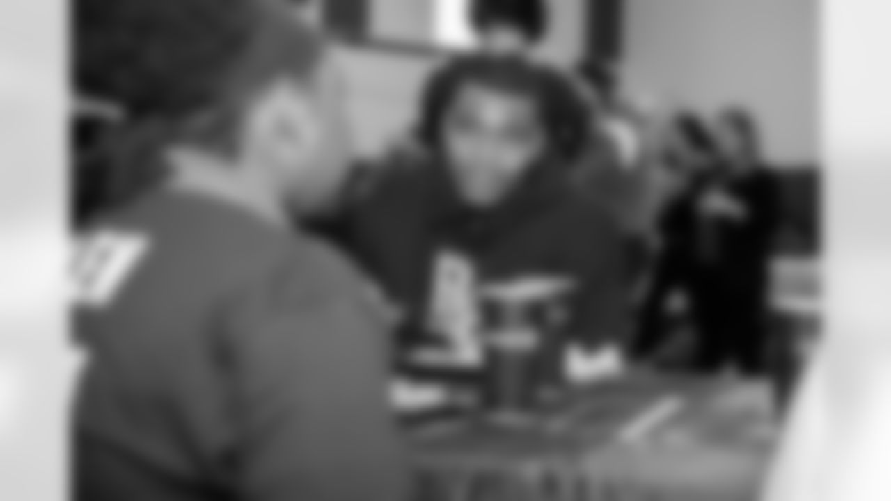2022_1122_JoshTravonYetDinner_030