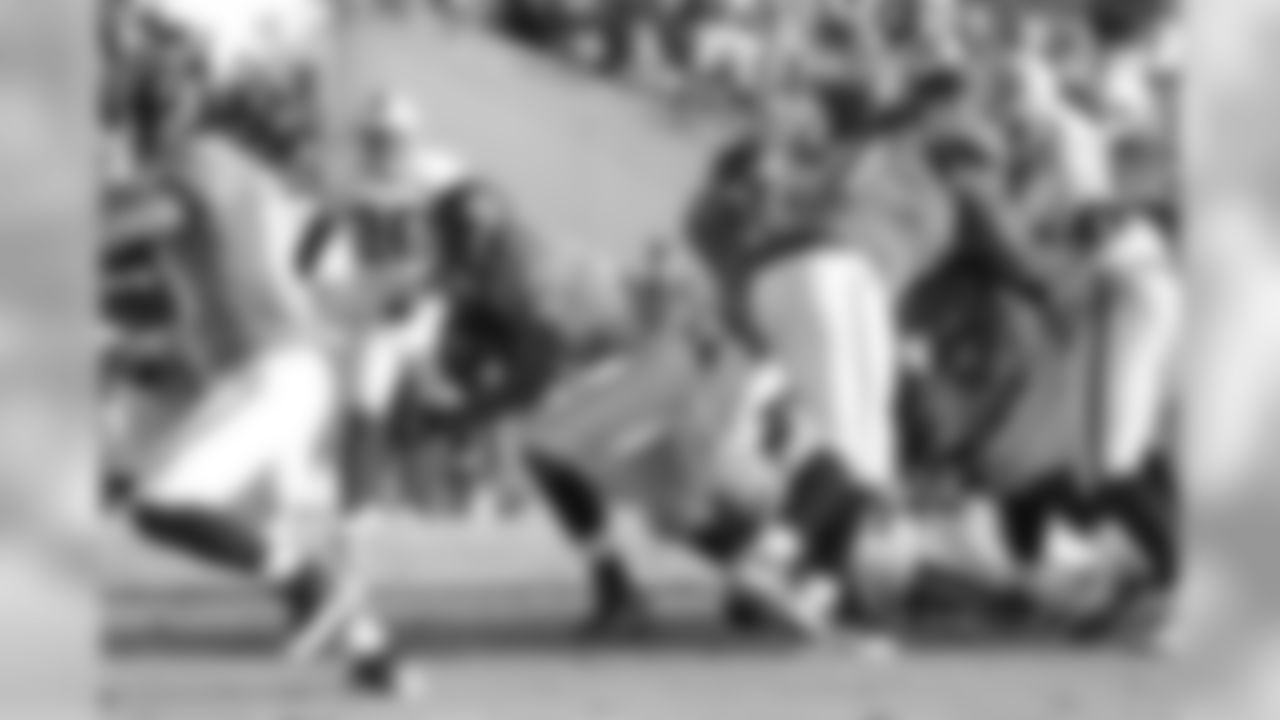 23 Rashad Jennings, #77 Uche Nwaneri, #80 Mike Thomas