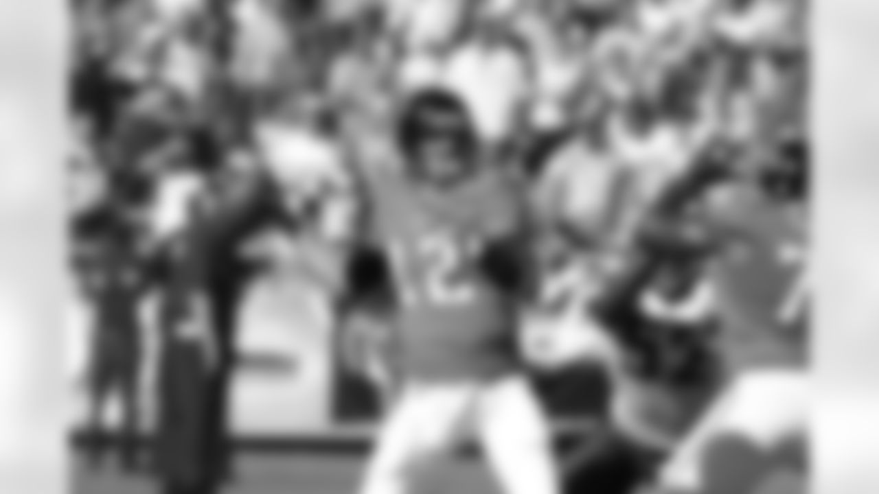 2010 Season - Broncos vs. Jaguars-2