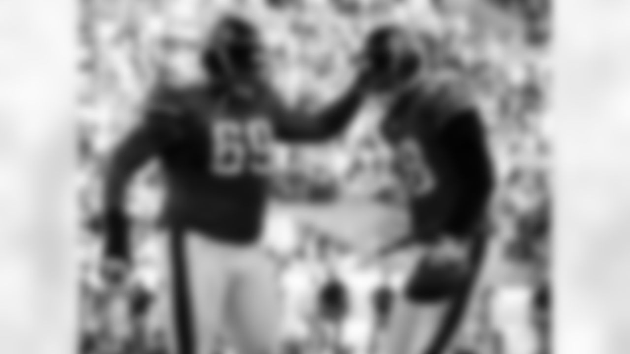 69 Khalif Barnes, #18 Matt Jones