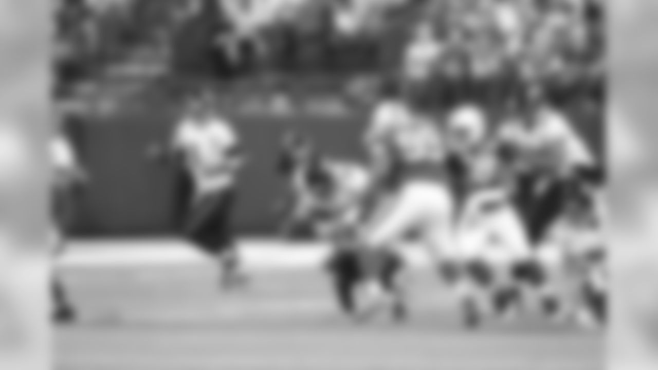 9 David Garrard, #32 Maurice Jones-Drew, #89 Marcedes Lewis