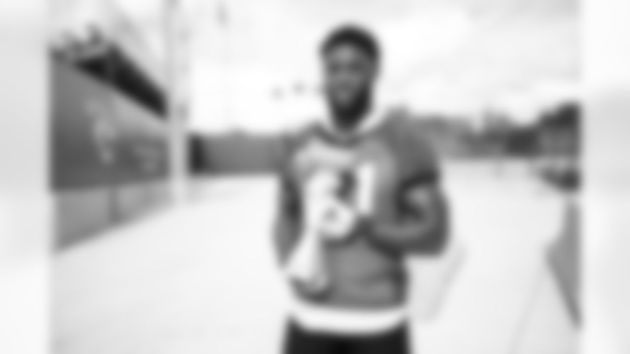 2021_1111_JoshAllenNickelodeon001