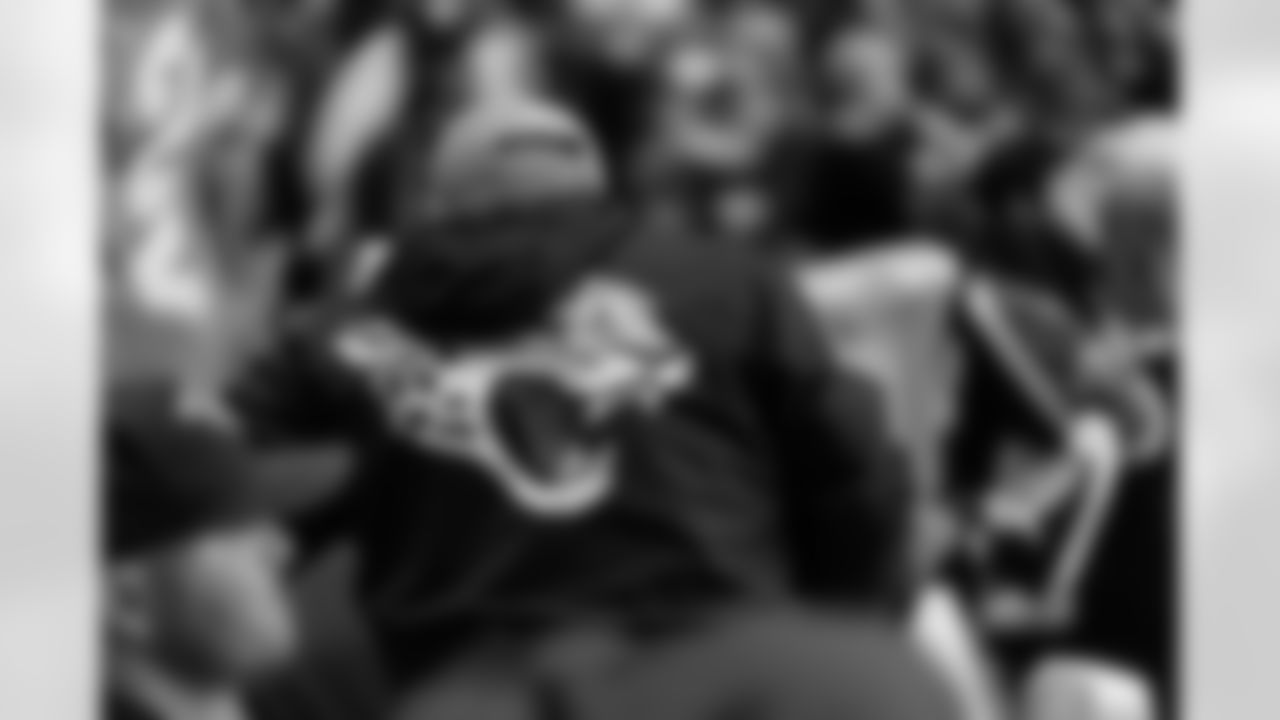2023_0121_DuuuvalWatchParty_097
