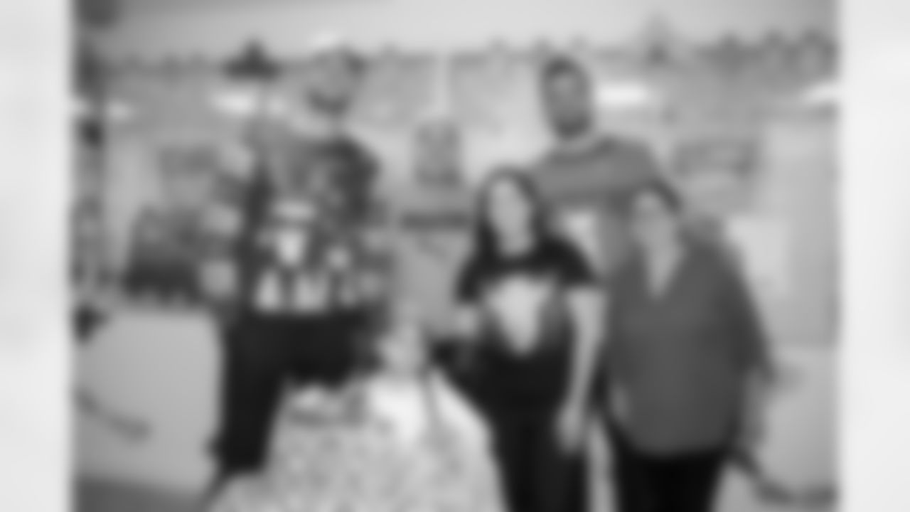 2022_1214_RonaldMcDonaldHouse_026