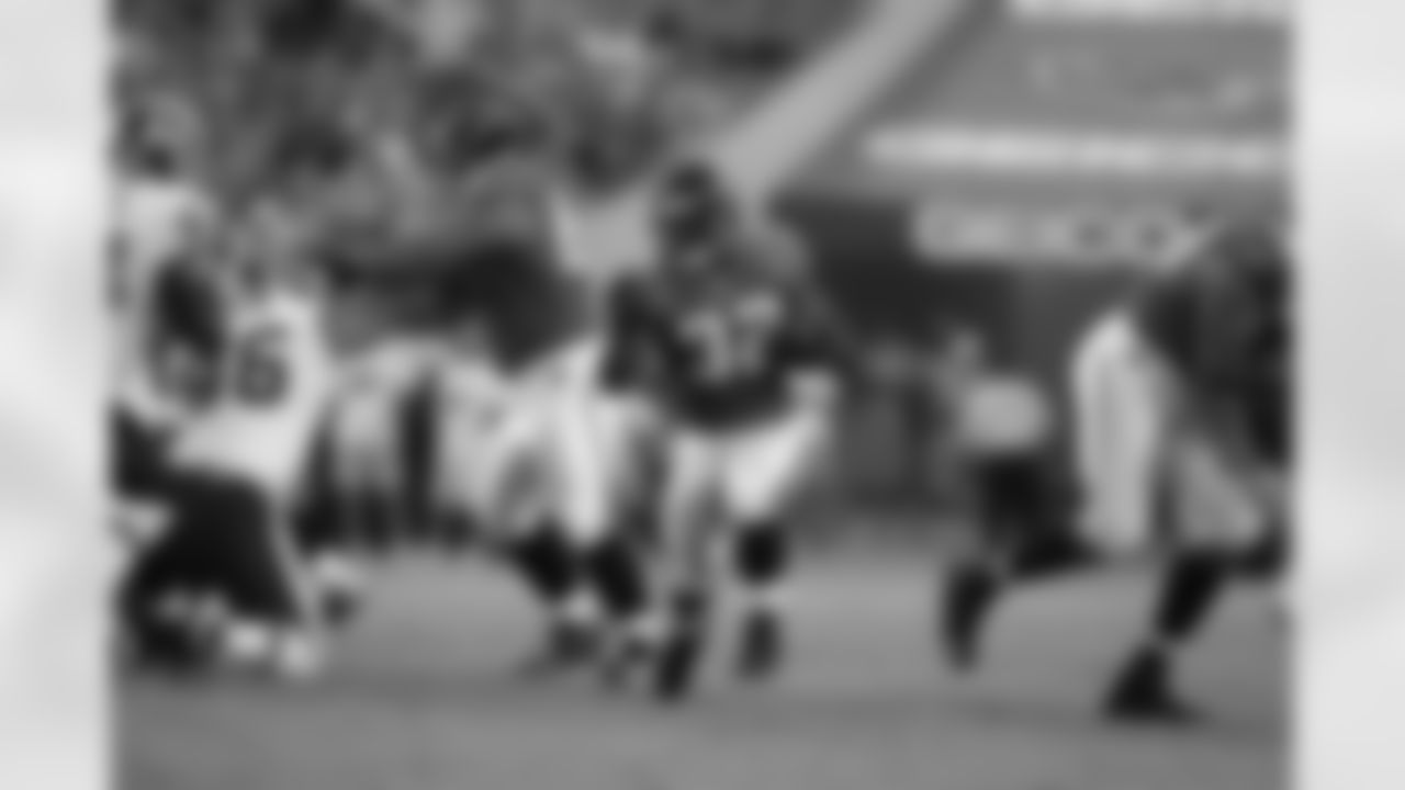 32 Maurice Jones-Drew