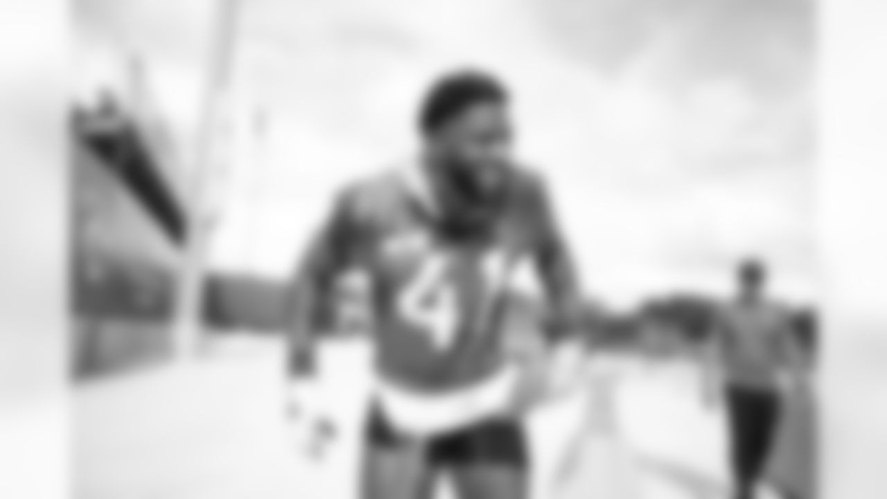 2021_1111_JoshAllenNickelodeon026