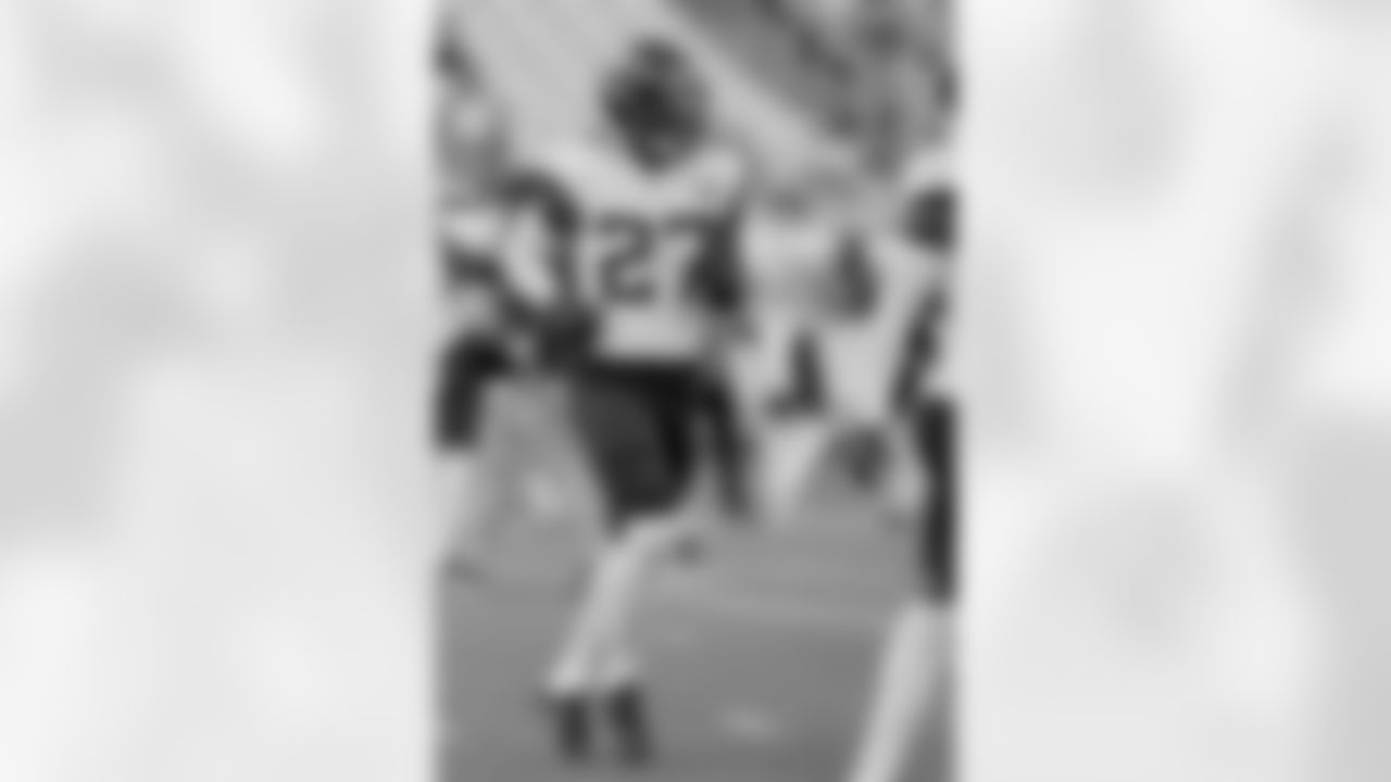 27 | S | Tyree Gillespie