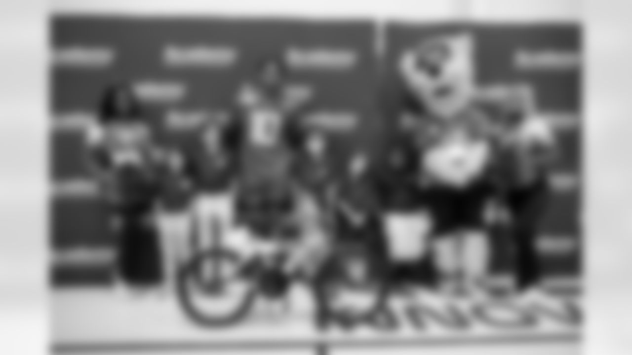 2022_0302_BikeDonation_RCSA_030