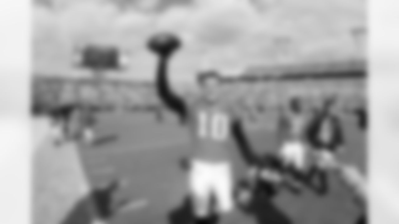 10 Josh Scobee