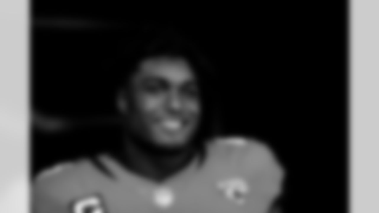 2021_1107_Bills_Home_1276