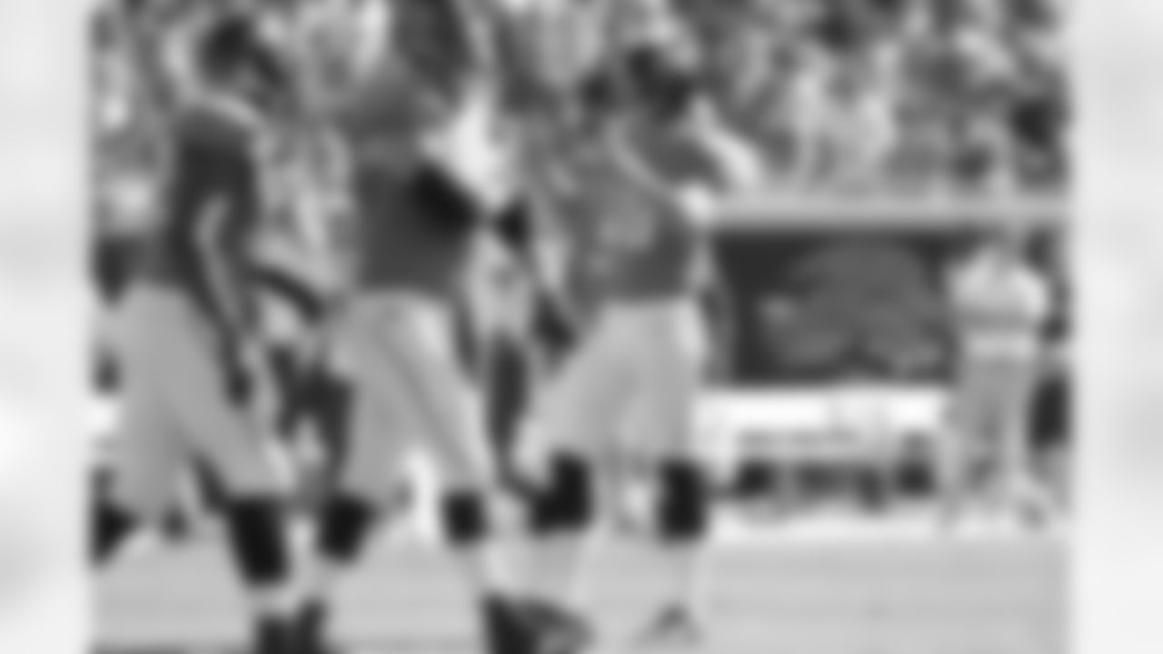 10 Josh Scobee