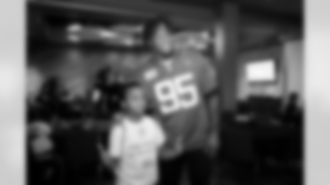 2022_1018_CrucialCatchBowling_019