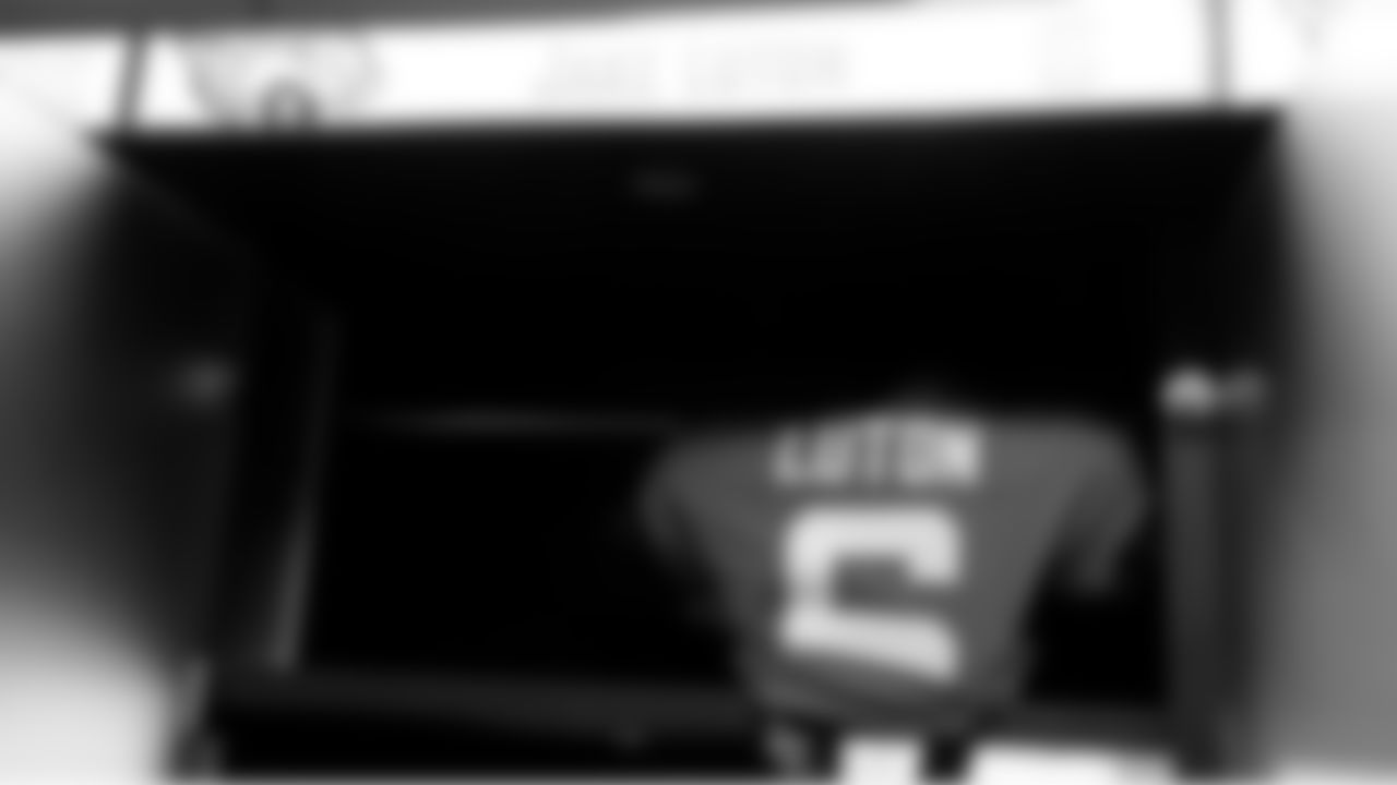 LockerRoom-2