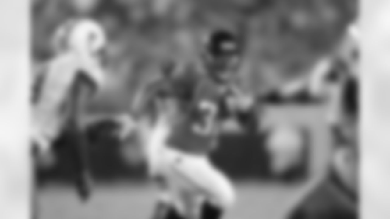 32 Maurice Jones-Drew