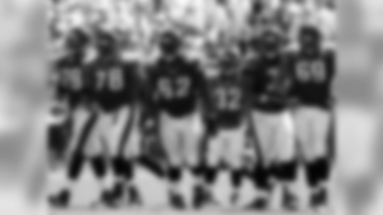 79 Tony Pashos, #62 Dennis Norman, #32 Maurice Jones-Drew, #77 Uche Nwaneri, #69 Khalif Barnes