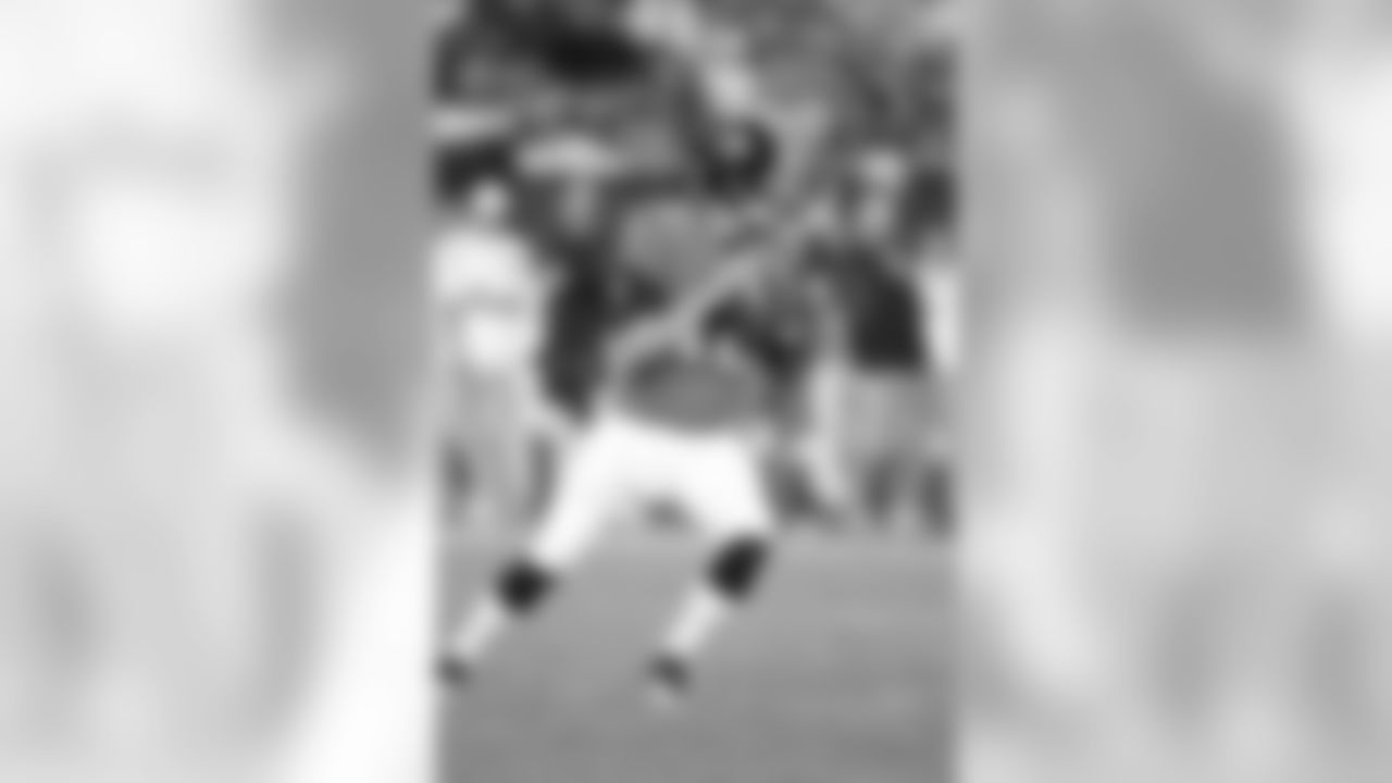 12 Luke McCown