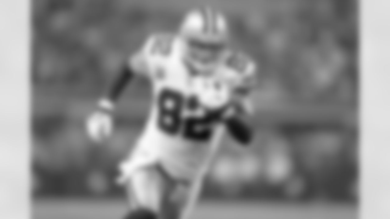 Witten went over the 10,000 career yard mark in Week 7 win against the New York Giants. He is just the third tight end to eclipse the 10,000 yard receiving mark with 10,065 career yards. Witten sits behind only Tony Gonzalez who has over 15,000-yards receiving and is sure to be a first ballot Hall of Famer when he gets the chance in four years.