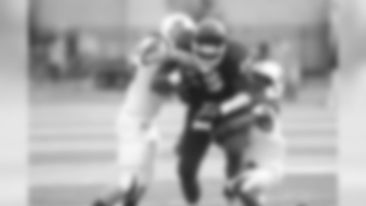 Neal Sterling: 7th Round (220th Overall)