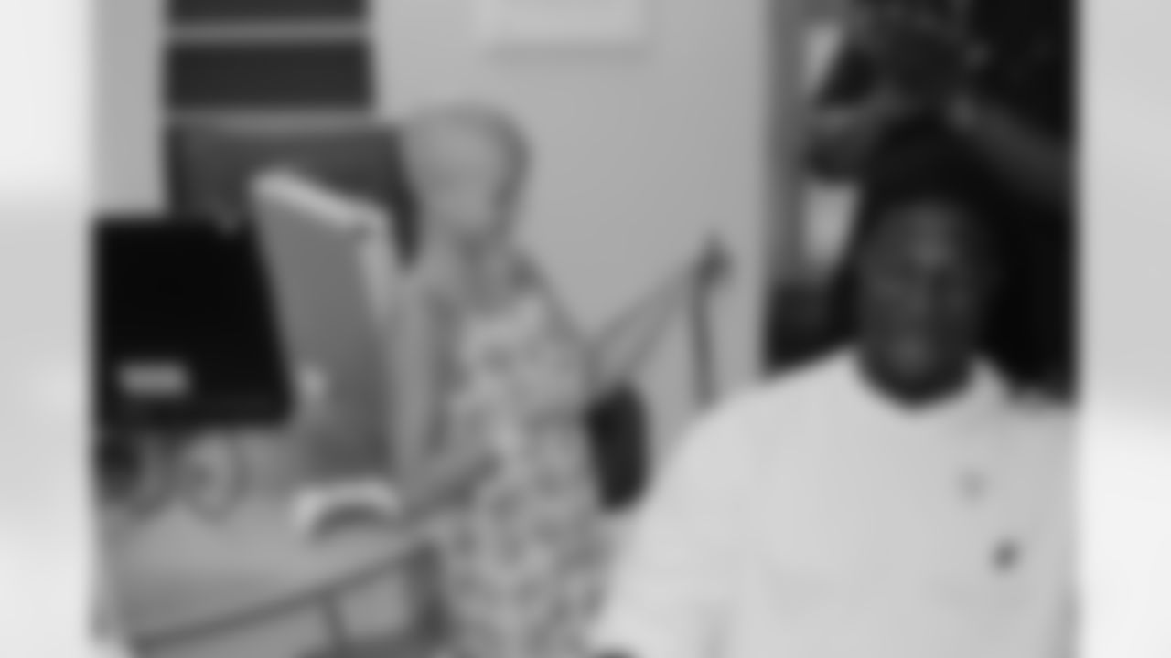 Wilford cuts hair to honor Wolfson Children's Hospital Oncol