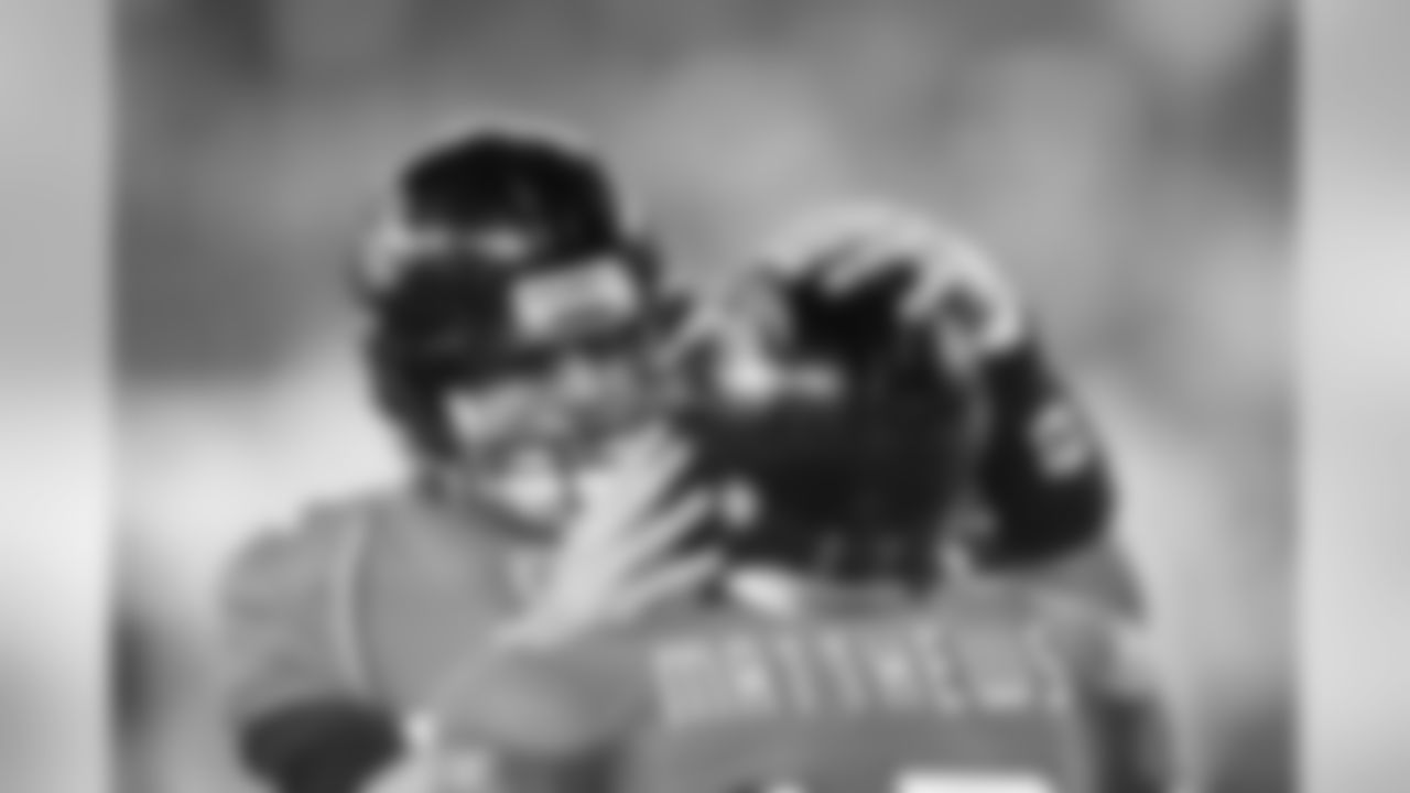 12 Luke McCown, #17 John Matthews