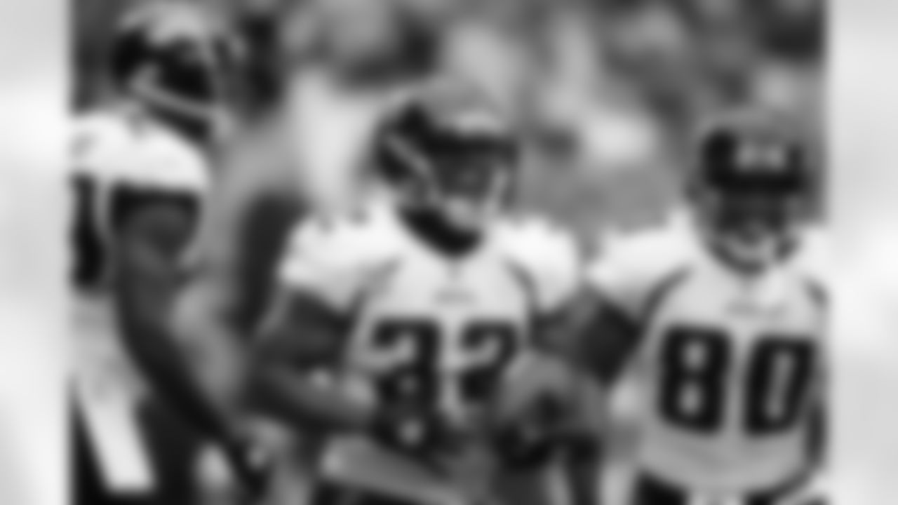 32 Maurice Jones-Drew, #80 Mike Thomas