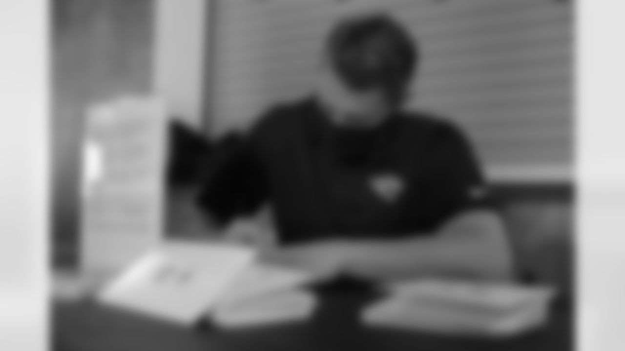 Carepackage 8
