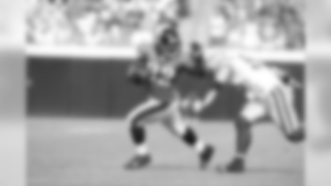 32 Maurice Jones-Drew