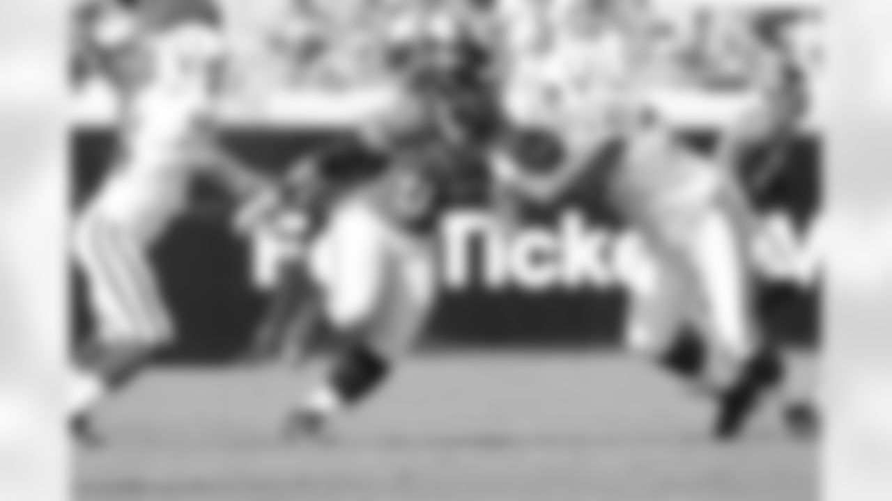 93 Tyson Alualu