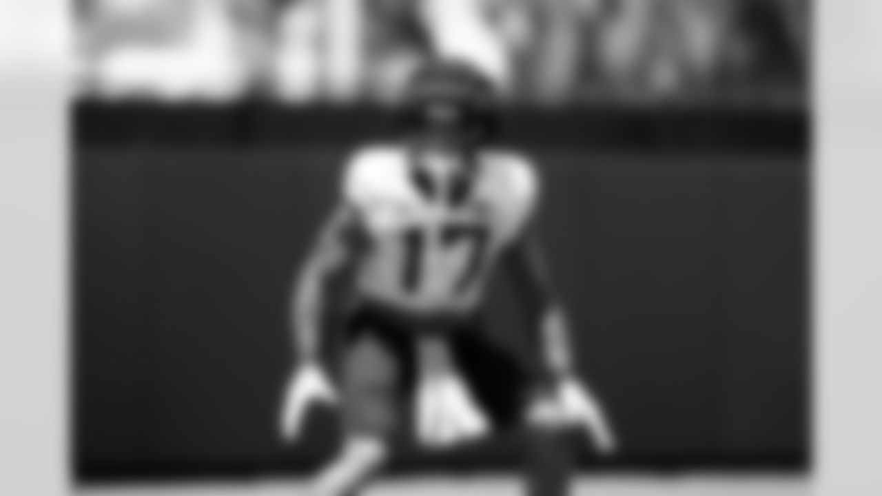 TE Evan Engram (17)