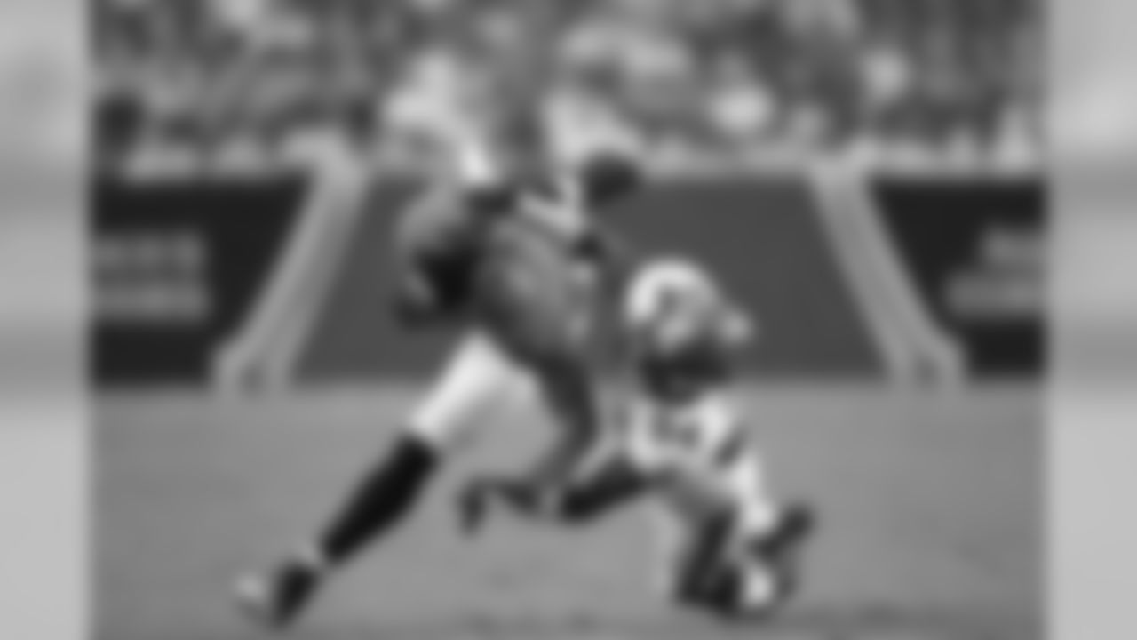 89 Marcedes Lewis