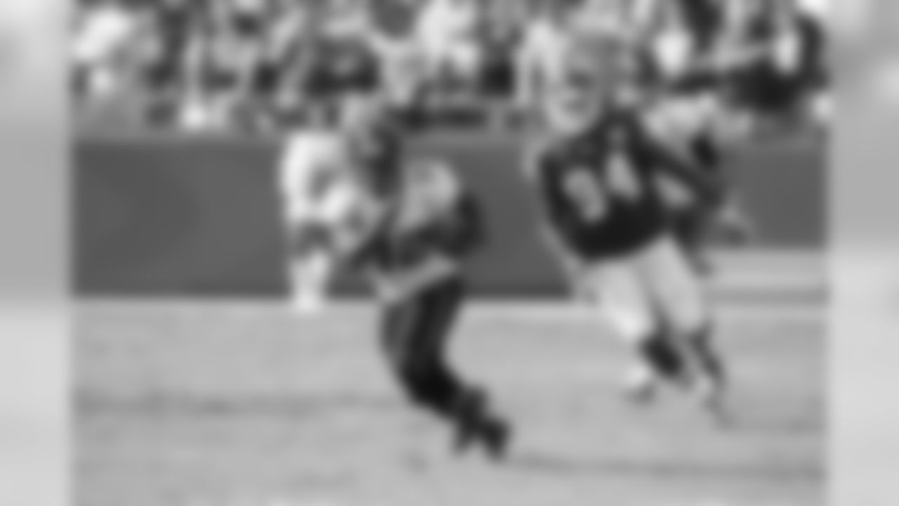 32 Maurice Jones-Drew