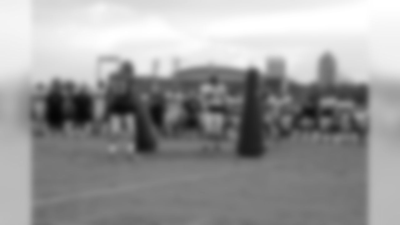 2009 Training Camp - Oklahoma Drill