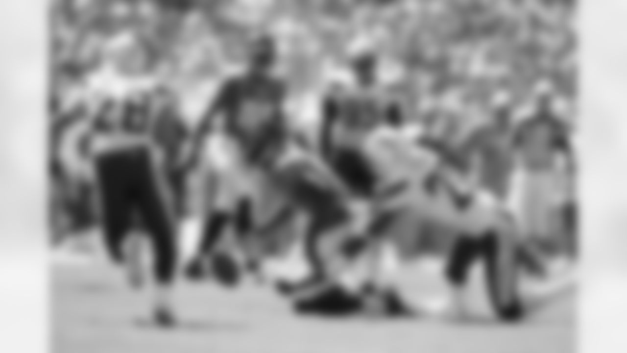 2010 Season - Broncos vs. Jaguars-1