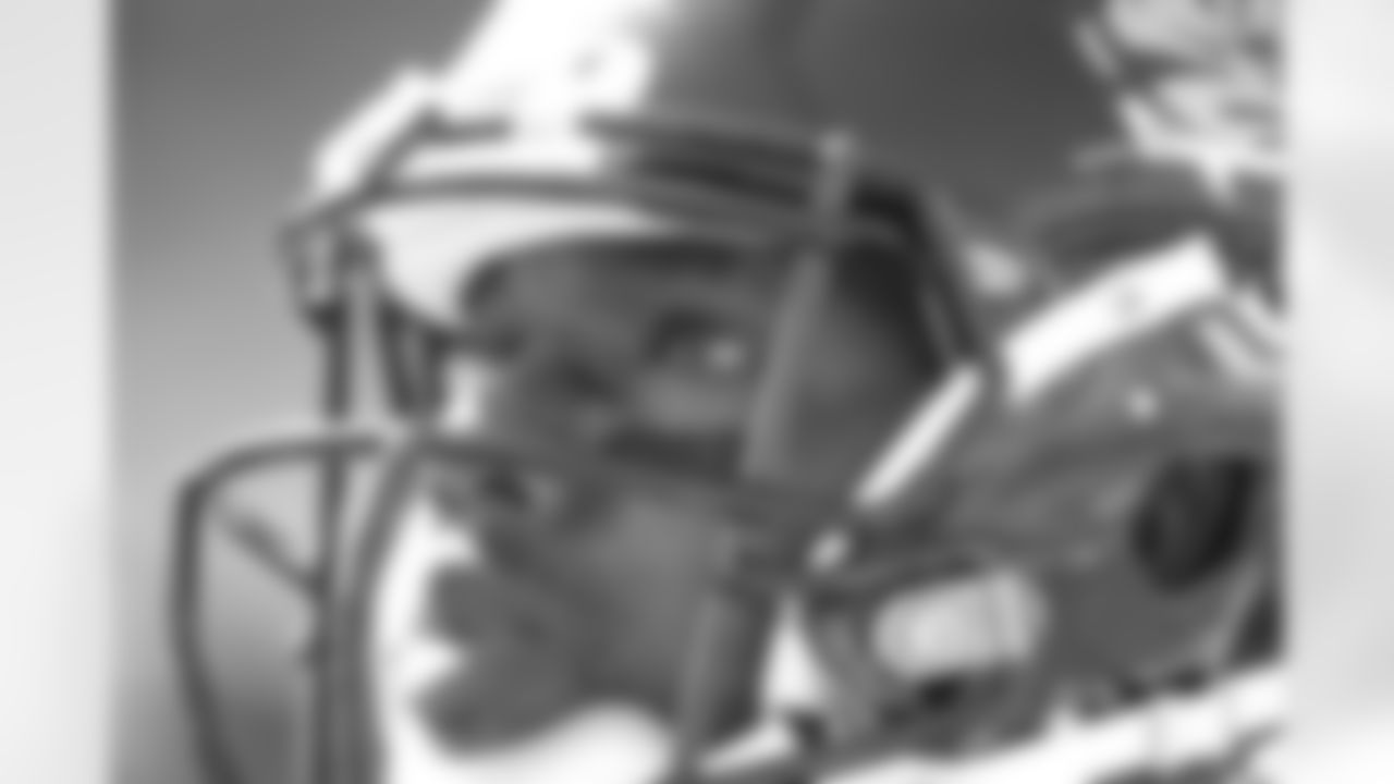 2010 Season - Broncos vs. Jaguars-1