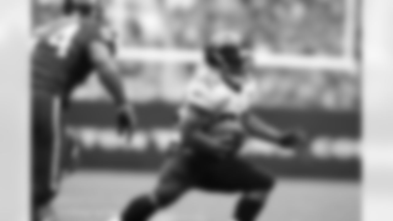32 Maurice Jones-Drew
