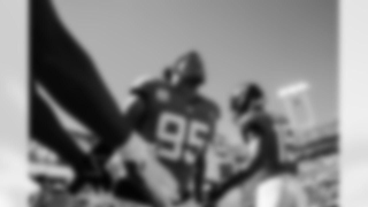Jacksonville Jaguars vs. Indianapolis Colts
DL Roy Robertson-Harris (95)